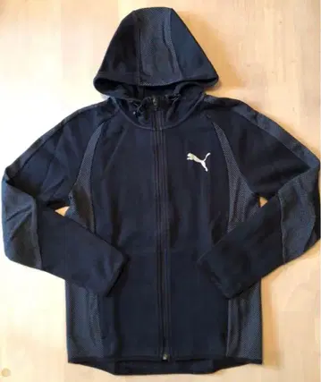 Puma 블랙 후드티