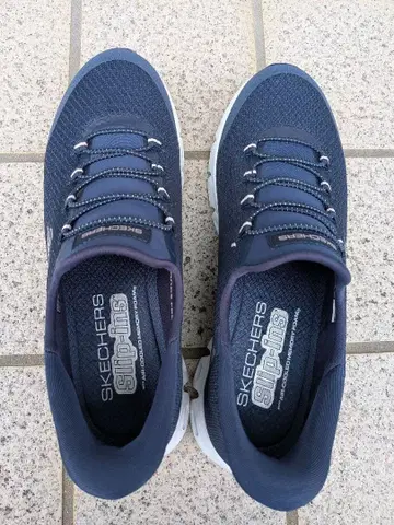 SKECHERS slip-ins NVY 25cm