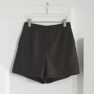 anuke Herringbone Short Pants