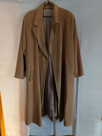 베이지 더블 브레스트 롱 코트