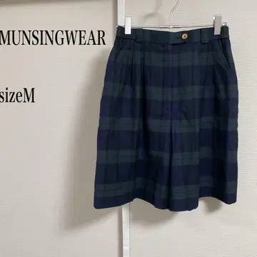 MUNSINGWEAR 체크 무늬 숏팬츠 M 사이즈
