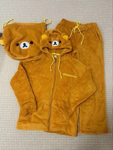 리락쿠마 플리스 세트 브라운 파자마