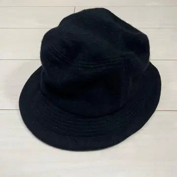 울 햇 블랙 57.5cm ANNA & CRISTINA COSTI