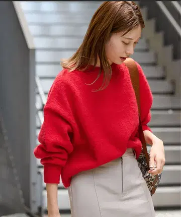 프레임워크 빨간색 니트 샤기 풀오버