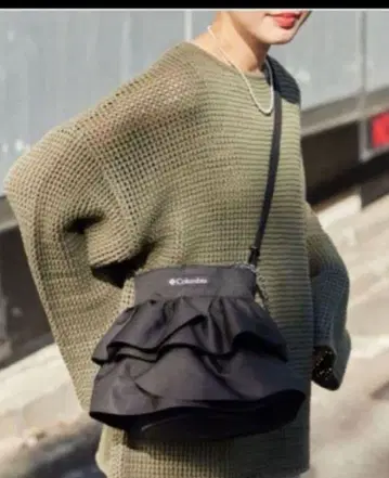 컬럼비아 별주 프릴 백