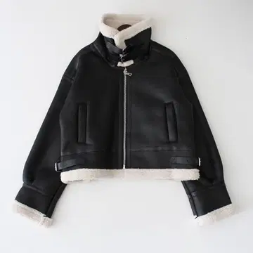 SpRay 무스탕 자켓 블랙 x 화이트