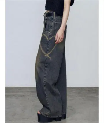 EMODA 그래픽 루즈 청바지 인디고 M 사이즈