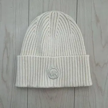 미사용 새상품 MICHAEL KORS 화이트 니트 모자