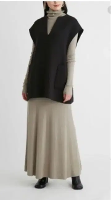 미라 오웬 베스트 니트 셋업