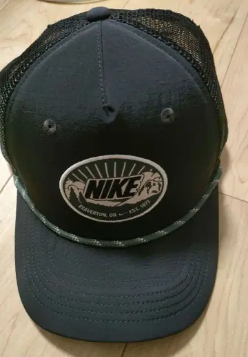 Nike 트래커 캡 블랙 S/M