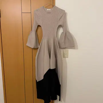 새상품급 오늘 한정 가격 FRAY I.D 니트 원피스