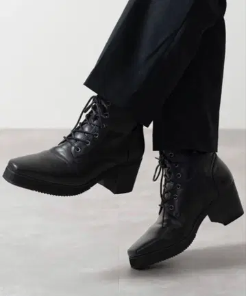 [ CLEL ] 하이 밑창 디자인 힐 부츠