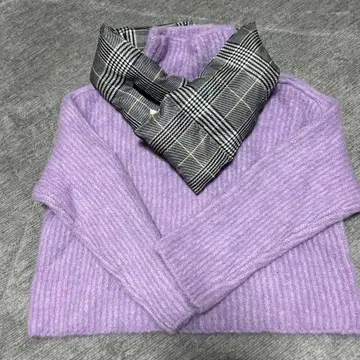 미라 오웬 보틀넥 알파카 혼축 니트 풀오버 다운 머플러 세트