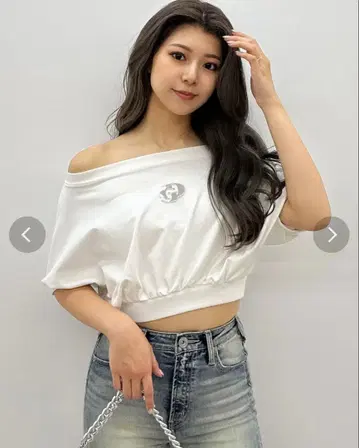 [ 미개봉 새상품 ] GYDA GD 엠보싱 오프숄더 상의 F