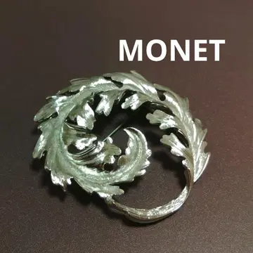 MONET 실버 잎 모티브 브로치