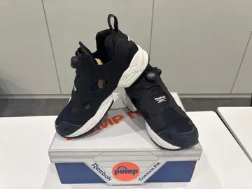 리복 인스타 펌프 스니커즈 블랙