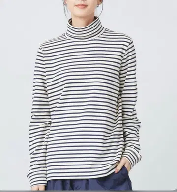 새상품 엘엘빈 터틀넥 보더 L 사이즈