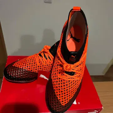 Puma 축구화 메쉬 디자인 오렌지/블랙