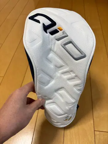 테일러메이드 Q i10 드라이버용 골프헤드커버 화이트 네이비 새상품