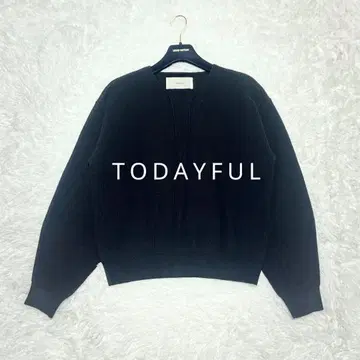 새상품급 투데이풀 TODAYFUL Slit Neck Knit