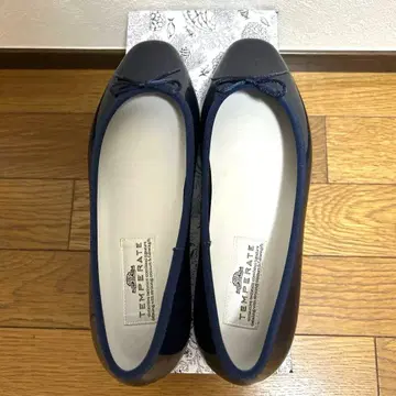 새상품급 르탈롱 템퍼레이트 스퀘어 발레 (네이비)