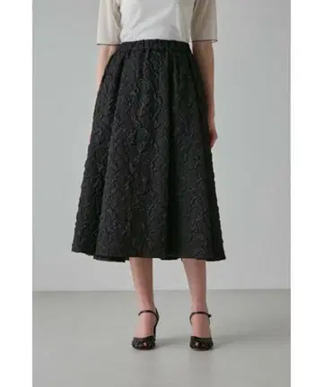 택 포함 새상품 Adore 아도어 크레이터 자카드 스커트