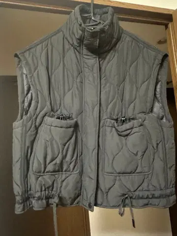 ZARA 퀼팅 베스트