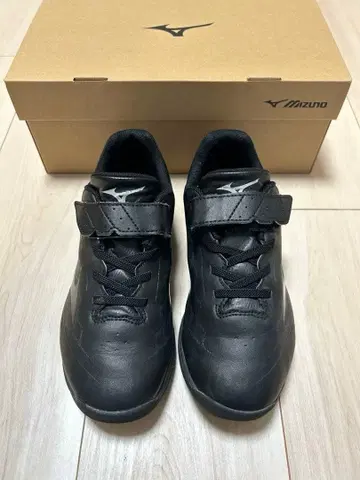 새상품급 미즈노 22cm 야구 쿠션 레보다이아 트레이닝복 Jr.