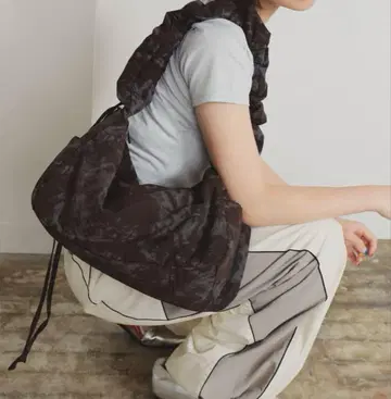 Ray BEAMS 나일론 숄더 백 브라운 사용 한 번만