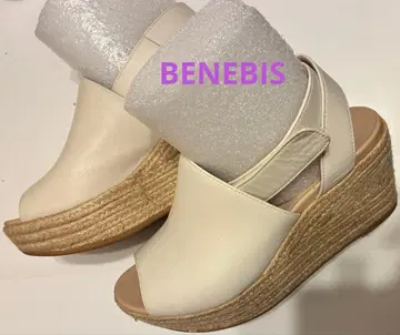 미사용 BENEBIS 화이트 가죽 오픈토 웨지 샌들 24.0