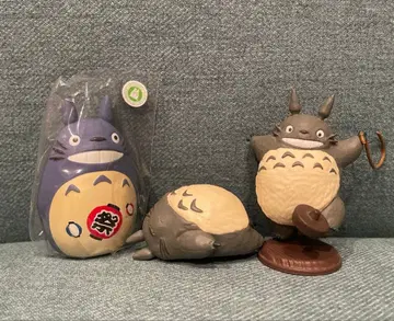 이웃집 토토로 손가락 인형과 피규어