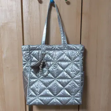 글로벌 워크 최애 일 퀼팅 토트 토트백 실버