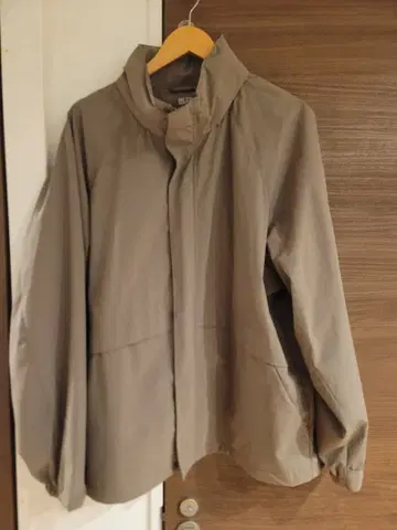 [ 새상품급 ] 유니클로, 윈드프루프 스탠드 블루종