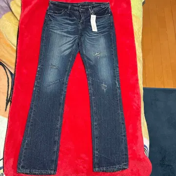 [ 미사용품 정가 2만 엔 근처 ] 고스타르지후가 데미지 가공 데님 팬츠