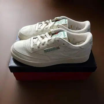 [ 새상품 ] Reebok CLUB C 85 VINTAGE 24.5cm