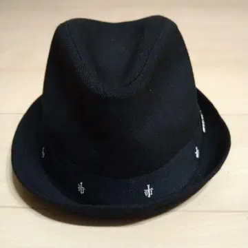 blackflys 블랙 플라이 햇