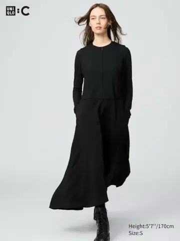 UNIQLO 블랙 하프 지퍼 원피스