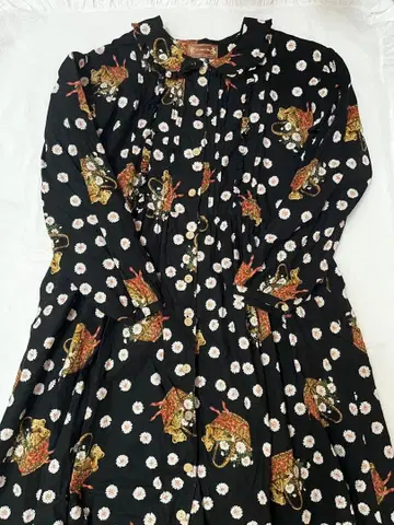 곰 무늬 원피스