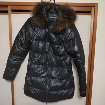 UN SOURIRE 다운 자켓 L 사이즈