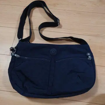 키플링 네이비 숄더백