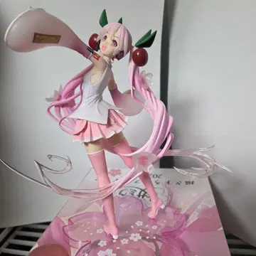 하츠네 미쿠 피규어 핑크