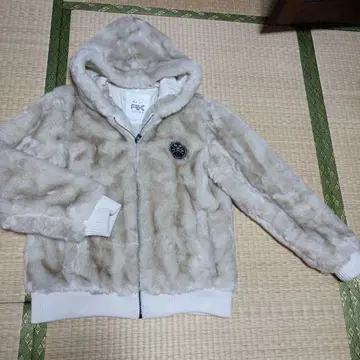 후드 부착 베이지 자켓 M 사이즈