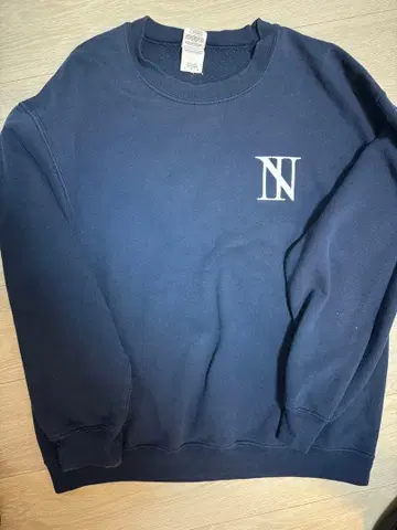 thebonez 네이비 맨투맨 Spring Out