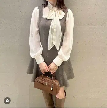 LILY BROWN 보타이 블라우스 콤비 원피스 check