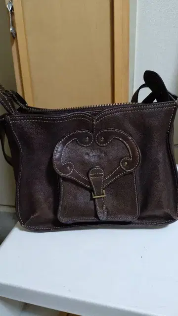 ANNA SUI 브라운 가죽 숄더백