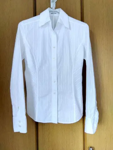 꼼사데모드 오픈 카라 드레스 셔츠