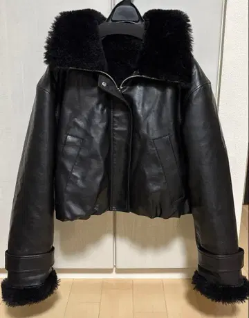 스나이델 보아 가죽 자켓