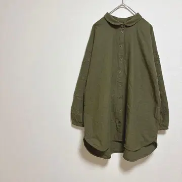블라우스 카키 ( M~L ) 소매 자수 둥근 카라 넉넉한 빅 루즈 귀여운