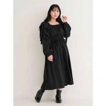 소매 리본 셔링 원피스