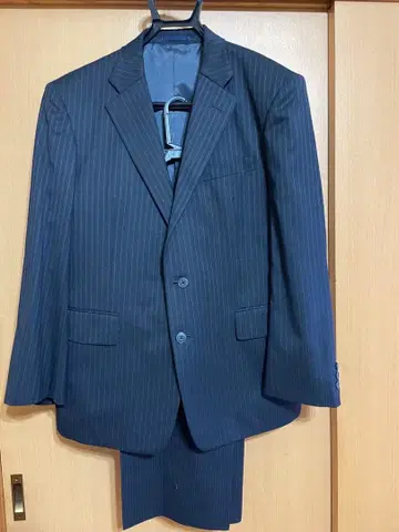 네이비 스트라이프 수트 2버튼